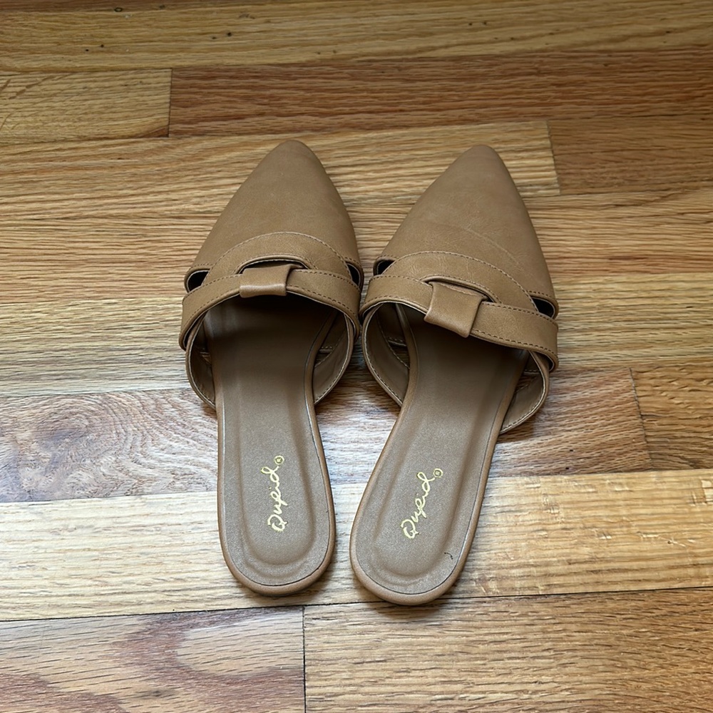 Tan flat mules